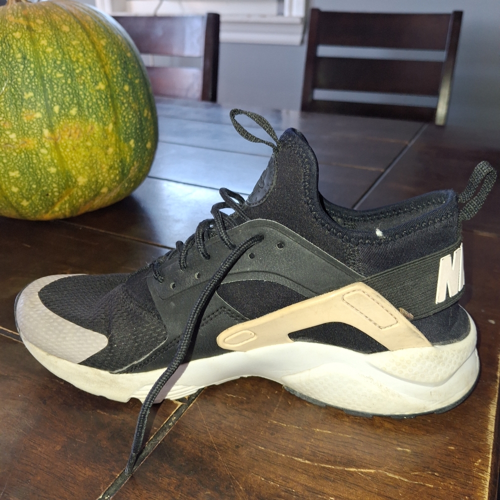 Nike Black and Beige Sneakers